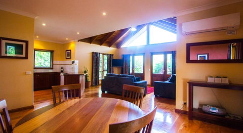 Perricoota Vines Retreat - Tourism Adelaide 2