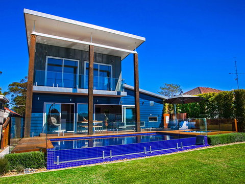 Reflections At Minnamurra - Tourism Adelaide 0