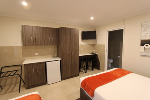 Ryley Motor Inn - Tourism Adelaide 1