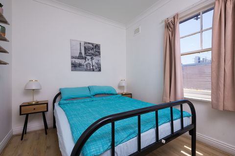 Sydney Star Backpackers - Tourism Adelaide 2