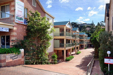 Terralong Terrace Apartments - Tourism Adelaide 0