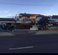 Estelle Kramer Motel - Tourism Adelaide