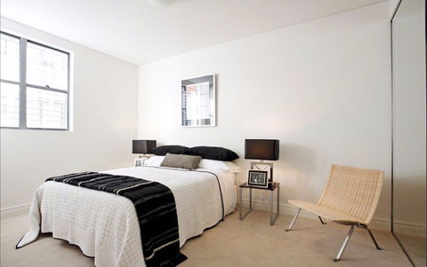 Executive Two Bedroom Unit Crows Nest - Tourism Adelaide 0