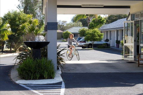 Gale Street Motel & Villas - Tourism Adelaide 0