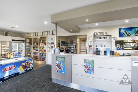Geraldton Belair Gardens Caravan Park - Tourism Adelaide 0