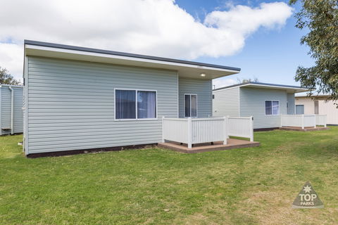 Geraldton Belair Gardens Caravan Park - Tourism Adelaide 1