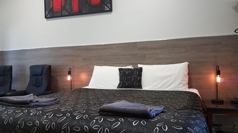 Motel24seven And Apartments - Tourism Adelaide 1