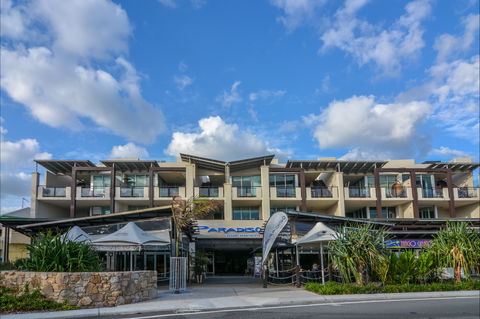 Paradiso Resort - Tourism Adelaide 0