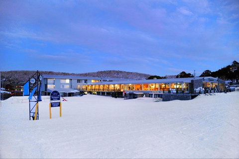 Smiggins Hotel - Tourism Adelaide 1