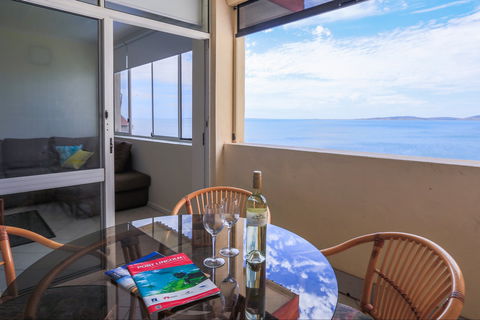 Spalding Lodge Unit 12 - Tourism Adelaide 0