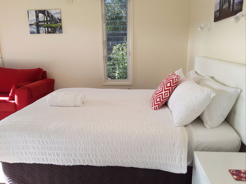 Springtide Studio Apartments - Tourism Adelaide 1