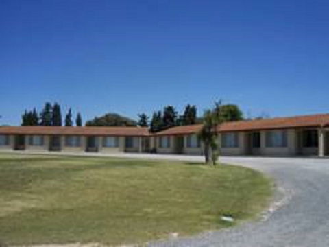 Stansbury Holiday Motel - Tourism Adelaide 1