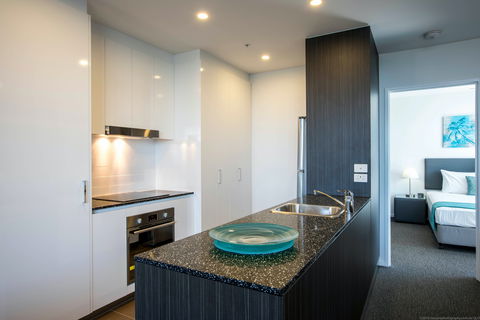 Synergy  Broadbeach - Tourism Adelaide 2