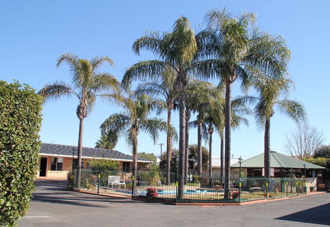 Town And Country Motor Inn - Tamworth - Tourism Adelaide 0