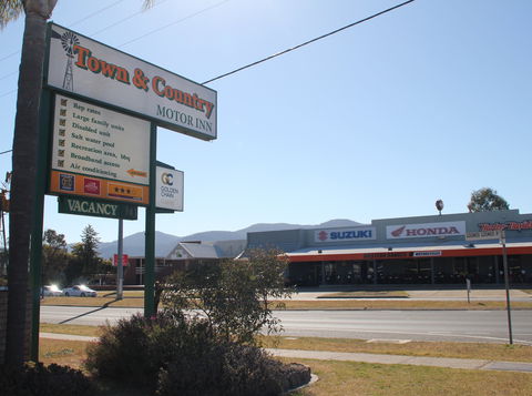 Town And Country Motor Inn - Tamworth - Tourism Adelaide 1