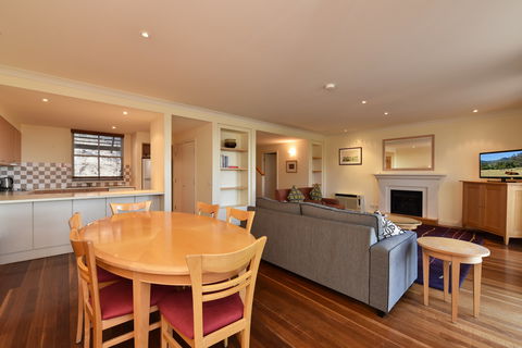 Villa Chambourcin - Tourism Adelaide 2