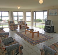 Water View House - Tourism Adelaide