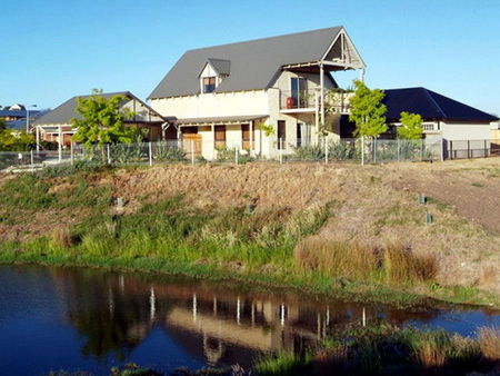 Tessenna Villa - Tourism Adelaide 0