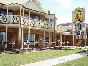 Victoria Lake Holiday Park - Tourism Adelaide 0