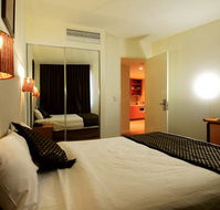 Golden Pebble Hotel - Tourism Adelaide