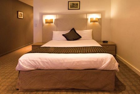 Golden Pebble Hotel - Tourism Adelaide 2