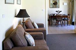 Courtside Cottage Bed And Breakfast - Tourism Adelaide 2