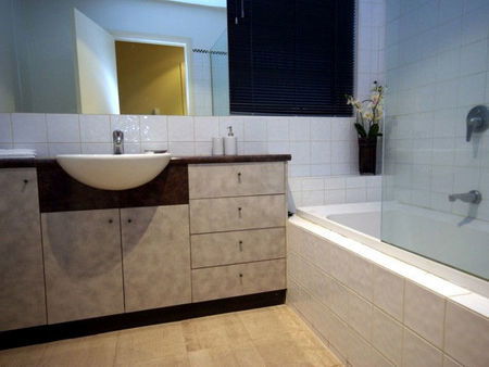 Boutique Stays - Beachside Point - Tourism Adelaide 3
