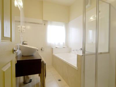 Comfort Inn And Suites City Views - Tourism Adelaide 1