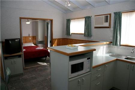 Sale Motor Village - Tourism Adelaide 4