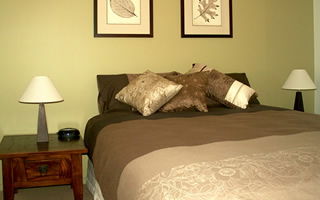 Glengarriff Town Houses - Tourism Adelaide 1