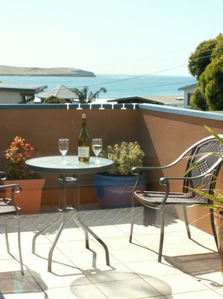 Black Dolphin Beach Penthouse - Tourism Adelaide 2