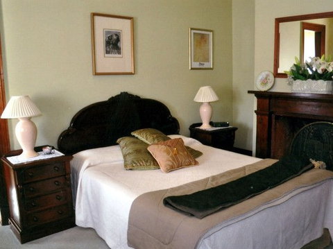 Victoria House Portland - Tourism Adelaide 2