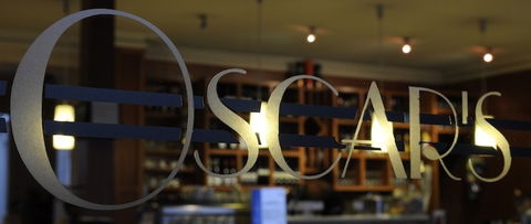 Oscar's Hotel & Cafe Bar - Tourism Adelaide 0
