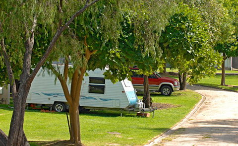 A Wangralea Caravan Park - Tourism Adelaide 0