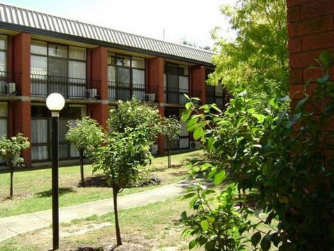 Moe Motor Inn - Tourism Adelaide 1