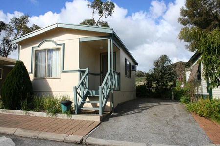Woodcroft Park Caravan Park - Tourism Adelaide 2