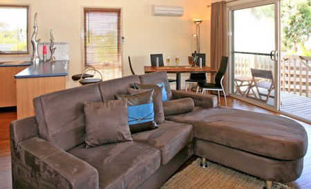 Anglesea Overboard Seaside Cottage - Tourism Adelaide 5