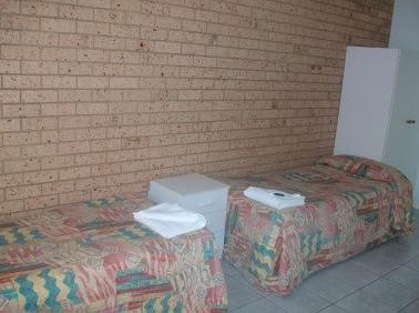Yamba Motor Inn - Tourism Adelaide 1