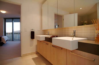 Cairns Luxury Apartments, Harbourlights Complex - Tourism Adelaide 9
