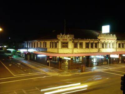 Monarch Motel Hotel - Tourism Adelaide 4