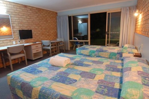 Sunshine Coast Motor Lodge - Tourism Adelaide 1