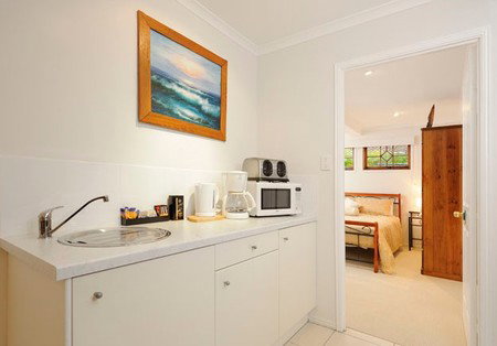 Harbourside B&B - Tourism Adelaide 4