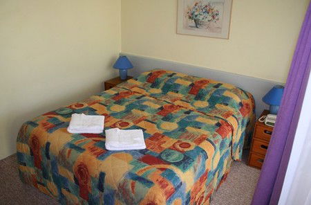 Sutherland Motel - Tourism Adelaide 5