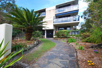A Bay Breeze - Tourism Adelaide 0