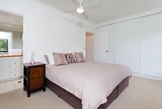 A Bay Breeze - Tourism Adelaide 4