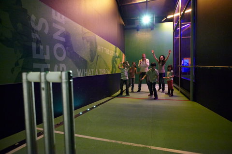 Melbourne Cricket Ground - Tourism Adelaide 4