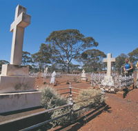Old Pioneer Cemetery Coolgardie - Tourism Adelaide