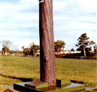 The Flood Memorial or The Stump - Tourism Adelaide