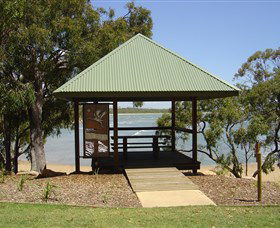 Canoe Point Beach And Parklands - Tourism Adelaide 2