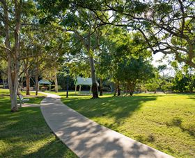 Millennium Esplanade And Tannum Sands Beach - Tourism Adelaide 0